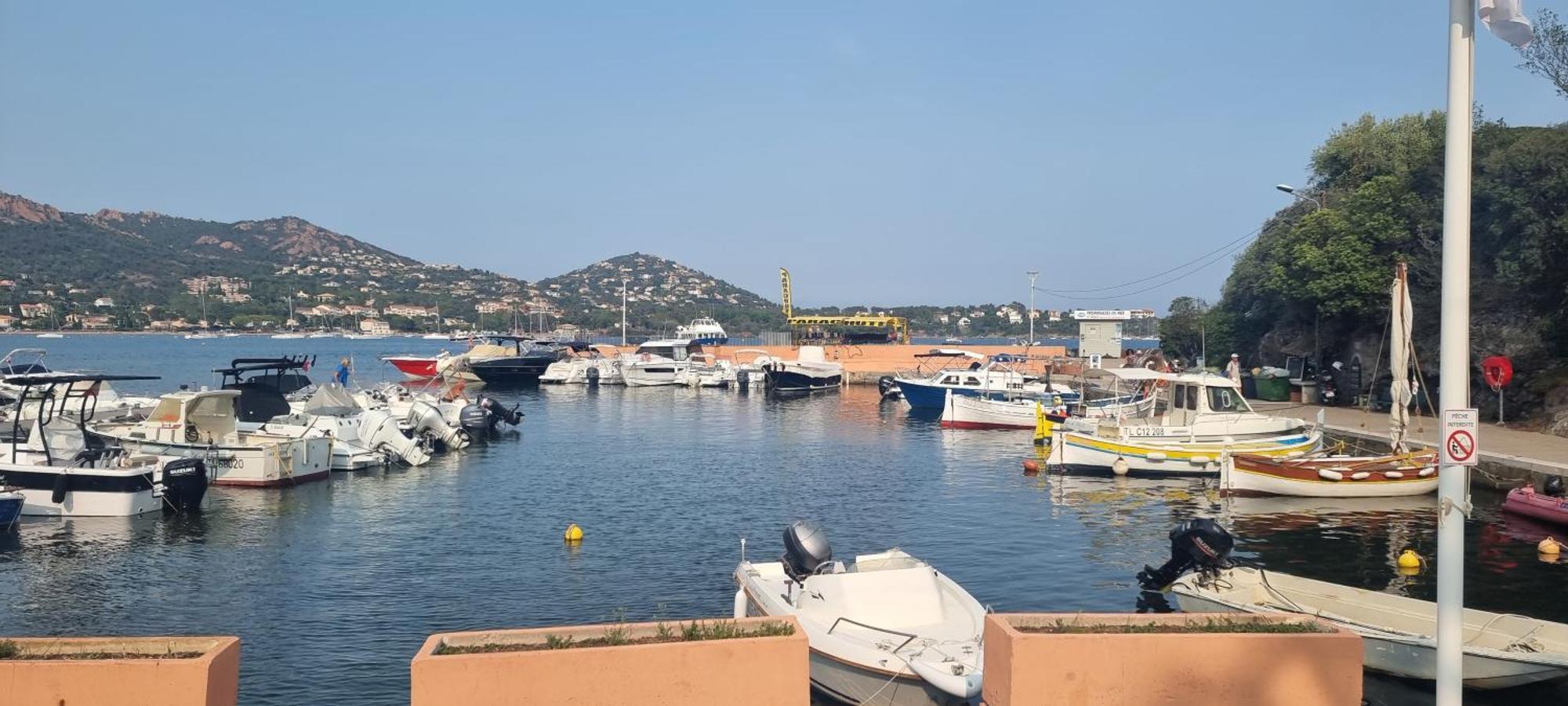 Agay Cap Esterel Le Hameau F2 Clim Plein Sud Dernier Etage Magnifique Vue Mer Saint-Raphael  Luaran gambar