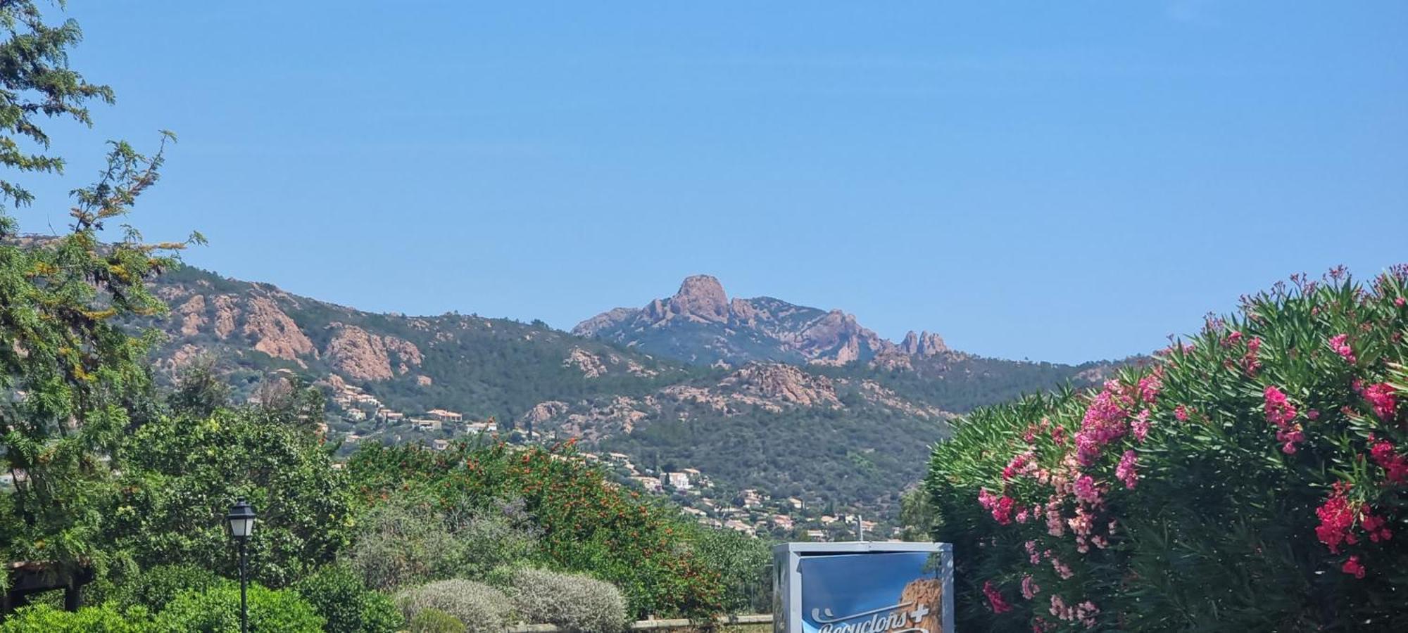 Agay Cap Esterel Le Hameau F2 Clim Plein Sud Dernier Etage Magnifique Vue Mer Saint-Raphael  Luaran gambar