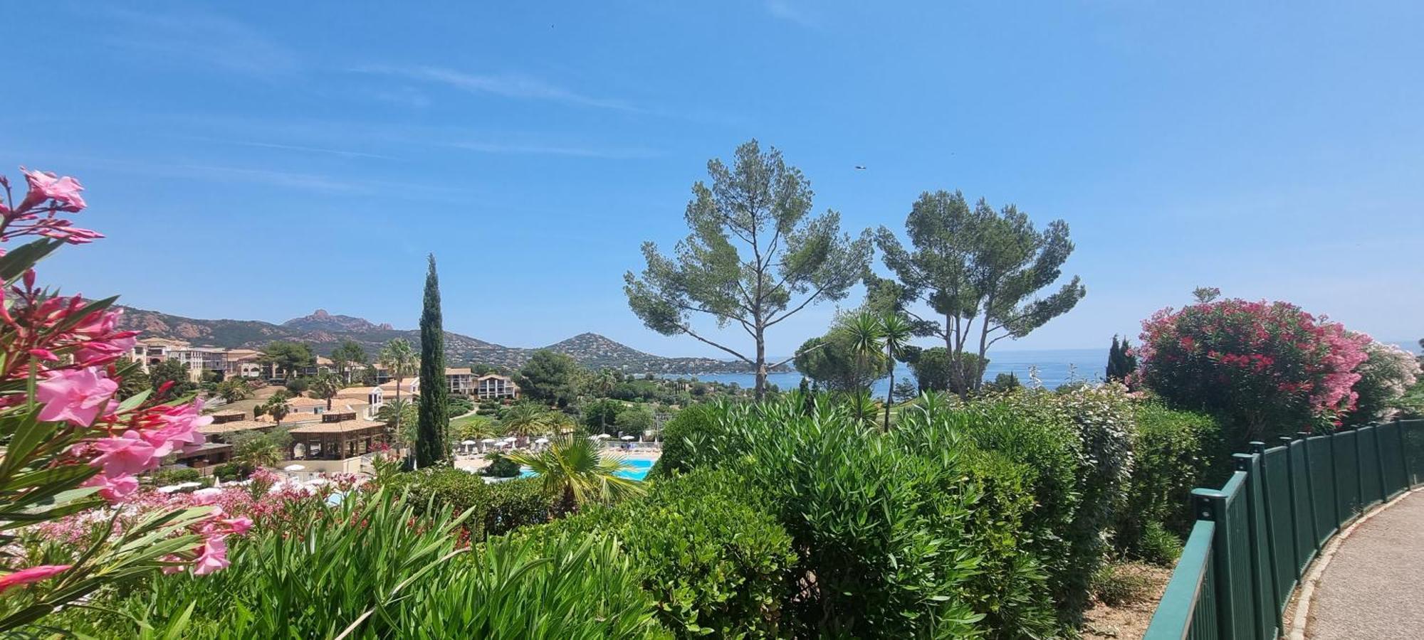 Agay Cap Esterel Le Hameau F2 Clim Plein Sud Dernier Etage Magnifique Vue Mer Saint-Raphael  Luaran gambar